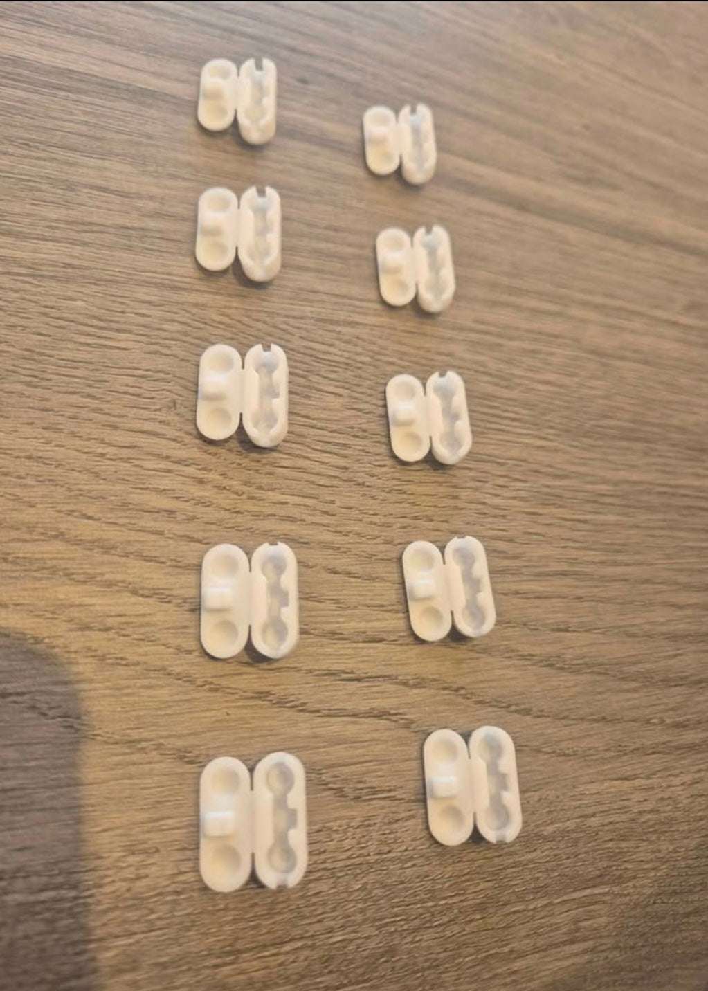 Pack of 10 - White Chain Connectors