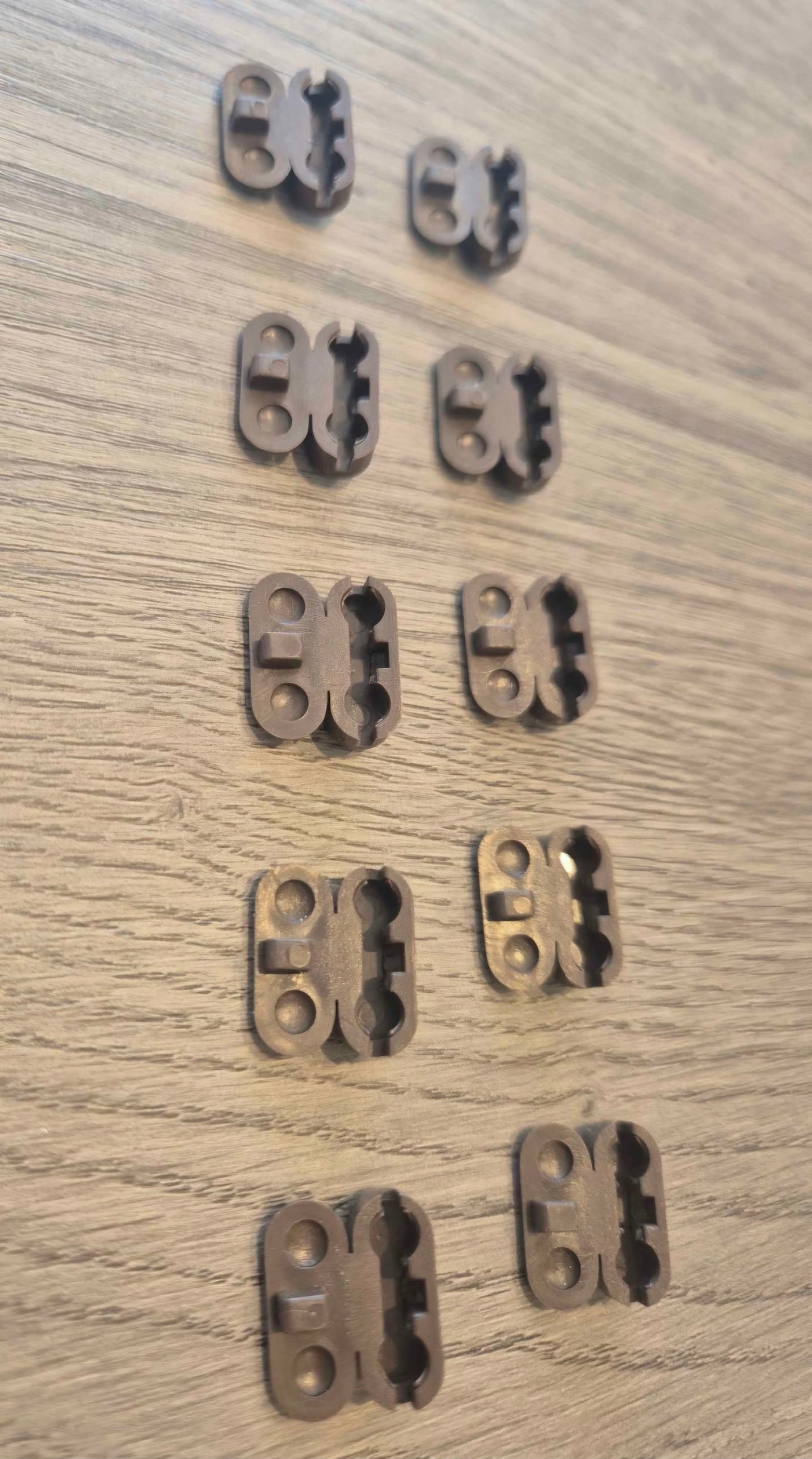 Pack of 10 - Brown Plastic Chain Connectors